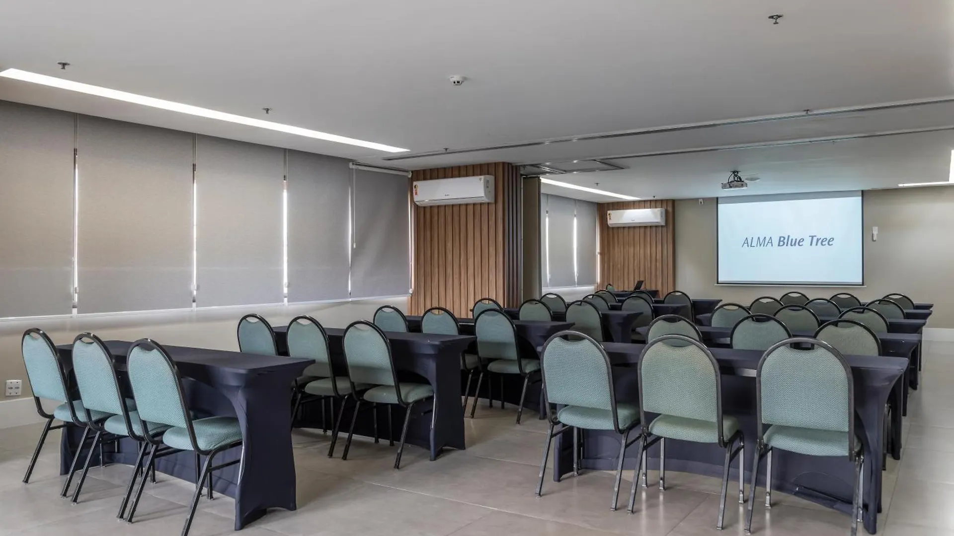 Blue Tree Towers Millenium Porto Alegre Hotel